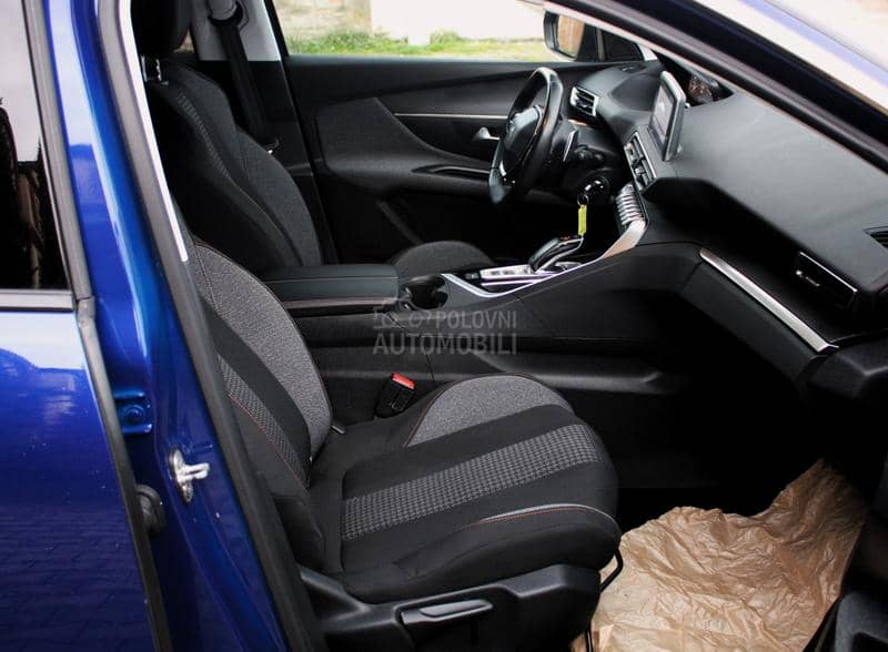Peugeot 3008 1.5HDI BUSIN/AUTOM.