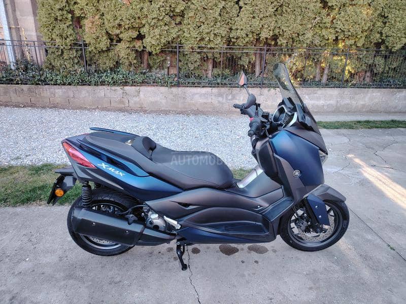 Yamaha xmax