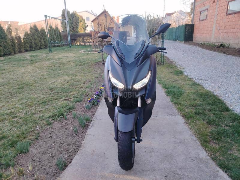 Yamaha xmax