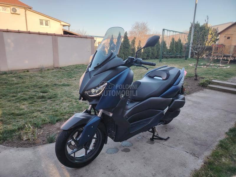 Yamaha xmax