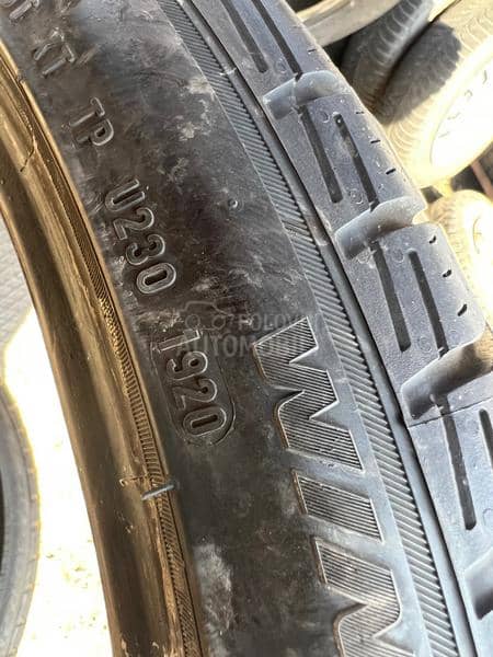 Pirelli 315/30 R21 Zimska