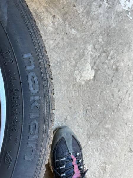 Nokian 225/50 R17 Letnja