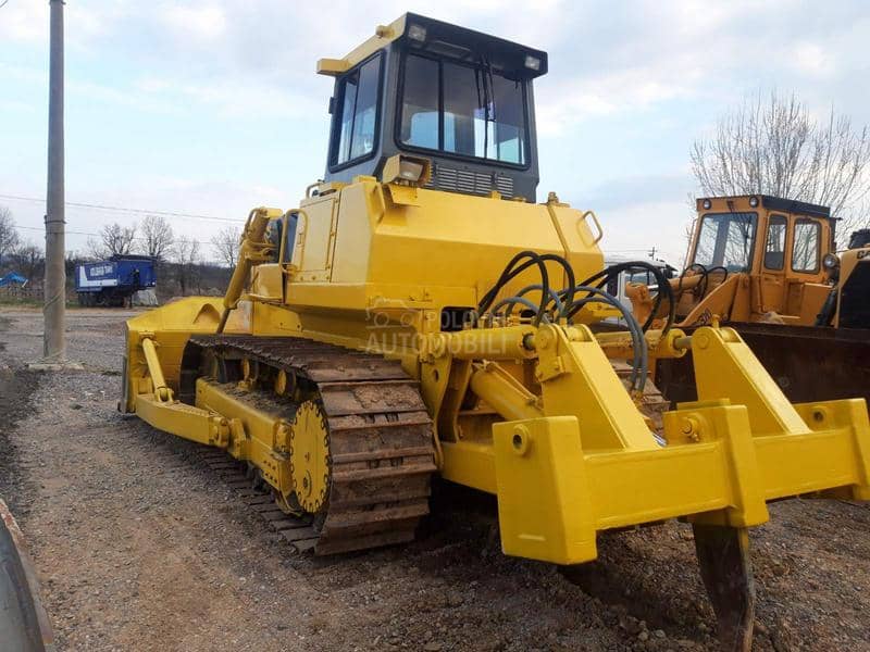 Komatsu D87E