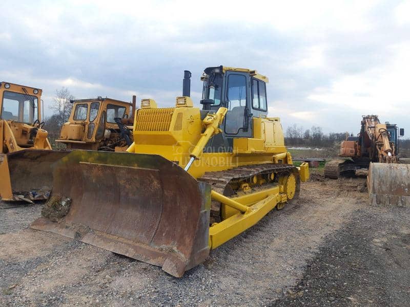 Komatsu D87E