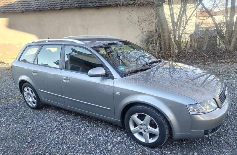 Delovi za Audi A4 2004. god.
