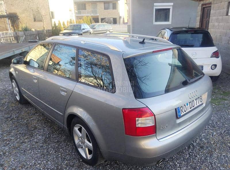 Delovi za Audi A4 2004. god.