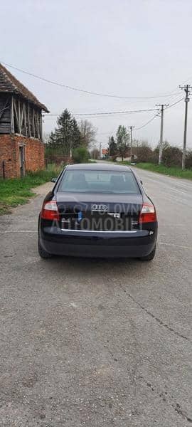 Delovi za Audi A4 2004. god.