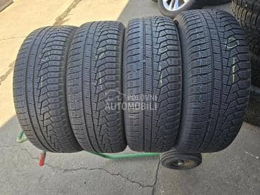 Hankook 215/60 R17 Zimska