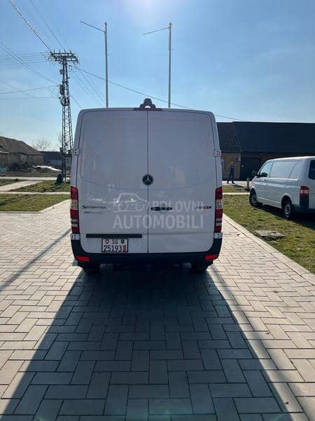 Mercedes Benz Sprinter 319