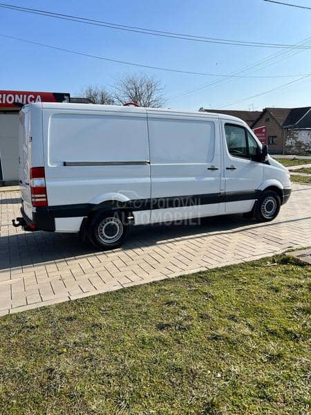Mercedes Benz Sprinter 319