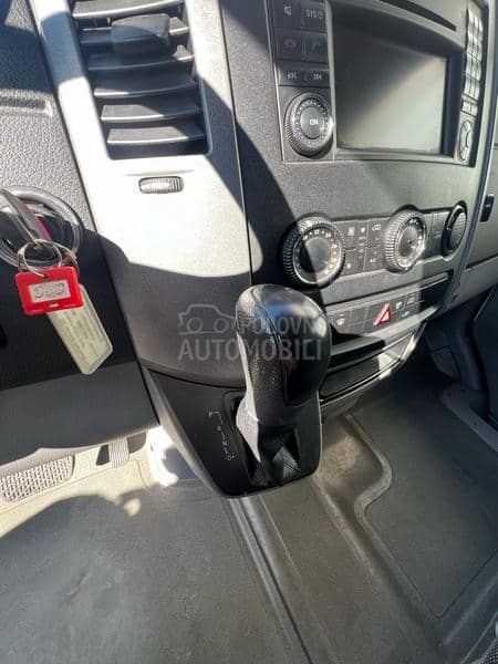 Mercedes Benz Sprinter 319