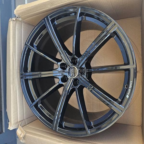 Aluminijumske felne original audi 21" 5 x 112