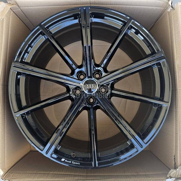 Aluminijumske felne original audi 21" 5 x 112