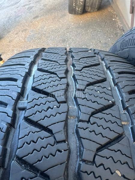 Continental 225/55 R17 Zimska