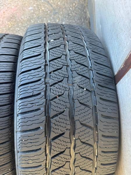 Continental 225/55 R17 Zimska