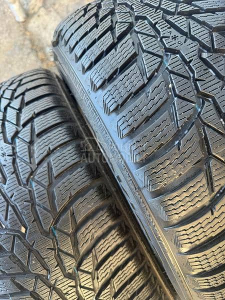 Nokian 215/60 R16 Zimska