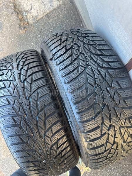 Nokian 215/60 R16 Zimska