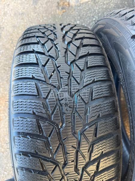 Nokian 215/60 R16 Zimska