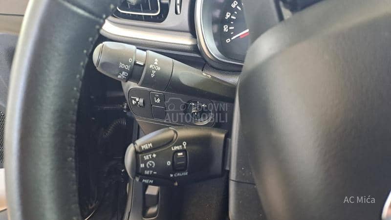 Citroen C3 1.2 PURE NAV LED USB