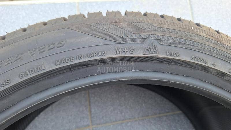 Yokohama 255/40 R20 Zimska