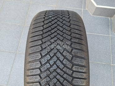 Yokohama 255/40 R20 Zimska