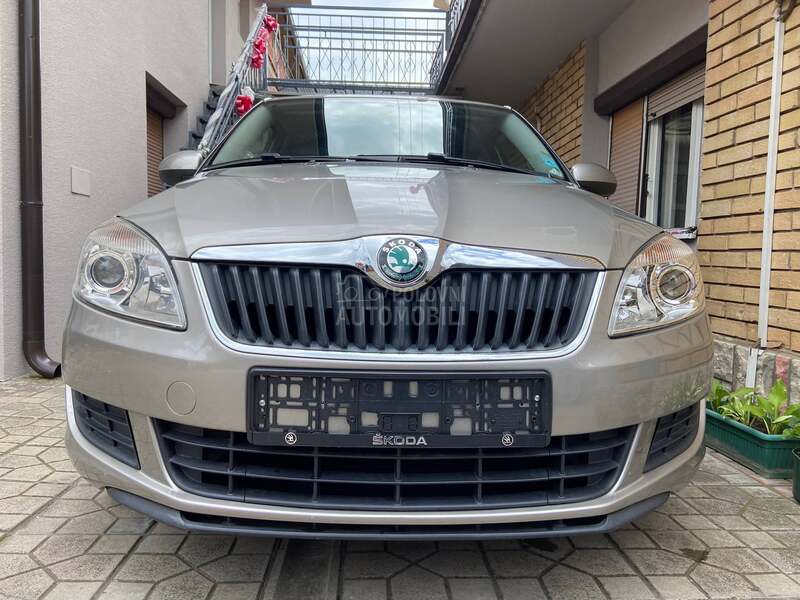 Škoda Fabia 1.2 TSI AMBIENTE