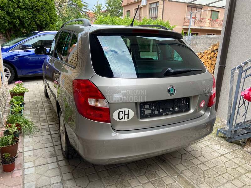 Škoda Fabia 1.2 TSI AMBIENTE
