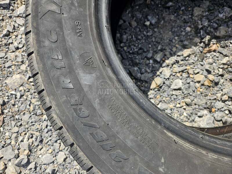 Michelin 215/65 R15 Zimska