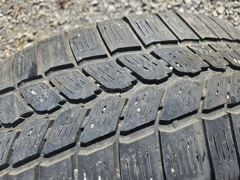 Michelin 215/65 R15 Zimska