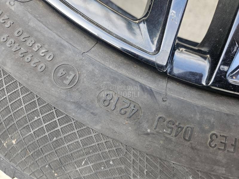 Continental 215/65 R17 Zimska