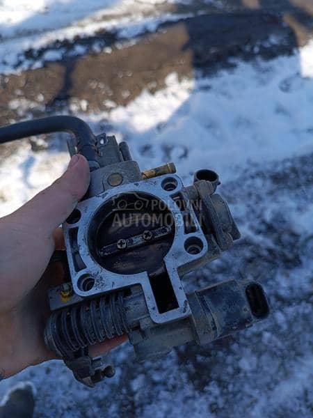 Klapna gasa za 1.6 16v