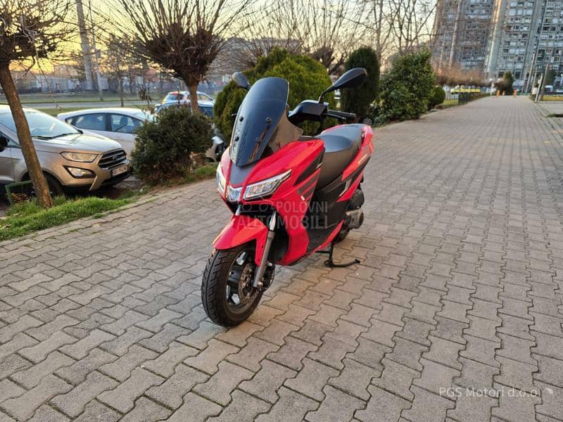Aprilia SXR 50 4T