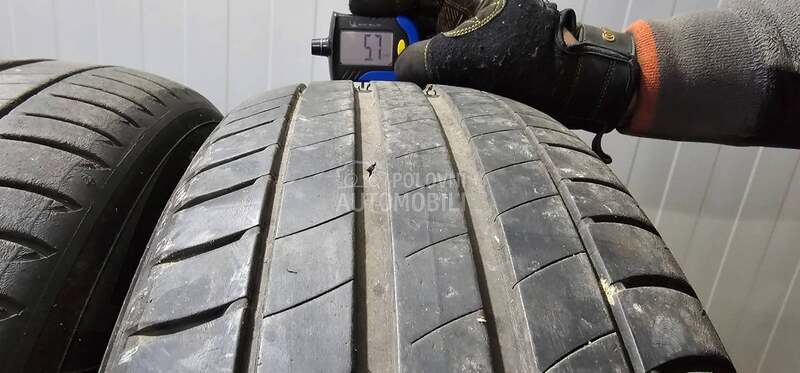 Michelin 215/65 R17 Letnja