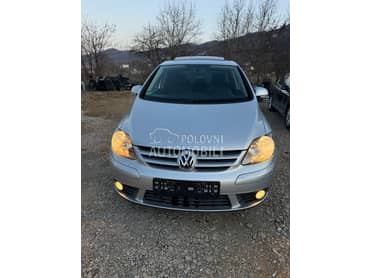 Branik hauba krilo farovi za Volkswagen Golf Plus od 2004. do 2008. god.