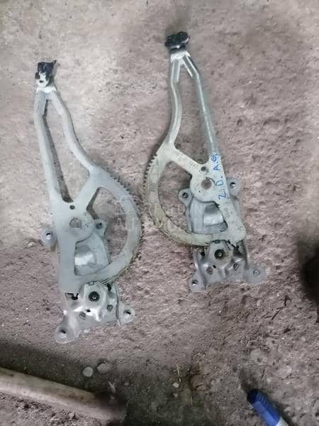 Zadnji podizaci mehaniciki