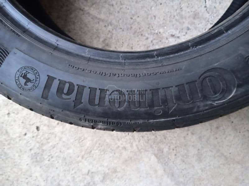 Continental 215/55 R17 Letnja