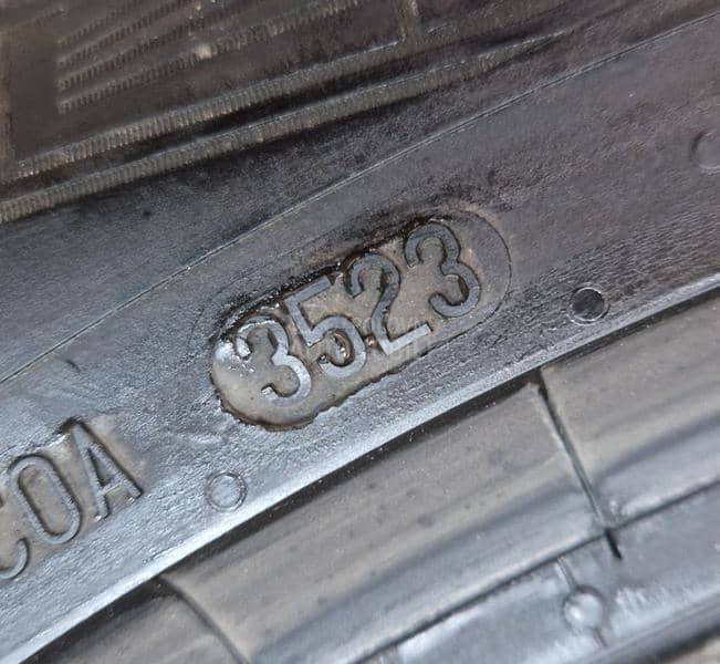 Continental 245/45 R19 Letnja