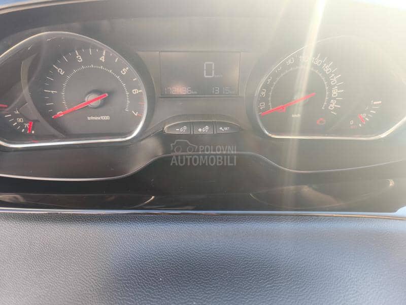 Peugeot 208 Style