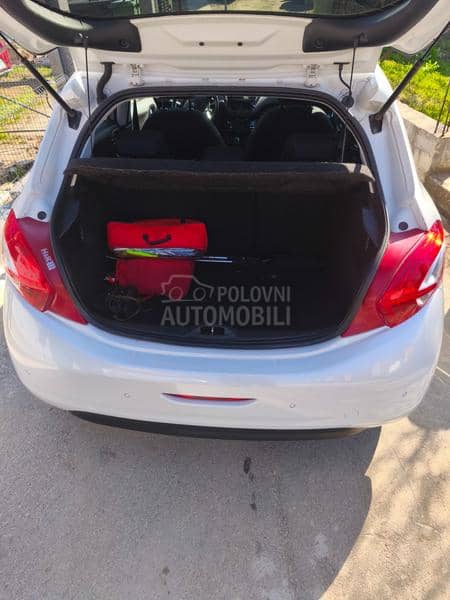 Peugeot 208 Style