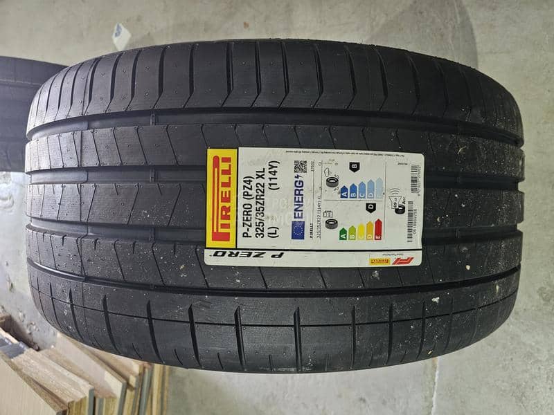 Pirelli 325/35 R22 Letnja