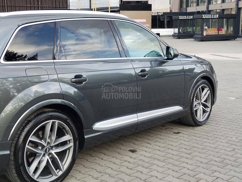 Audi Q7 3.0TDI S LINE 7 SED