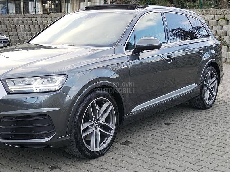 Audi Q7 3.0TDI S LINE 7 SED