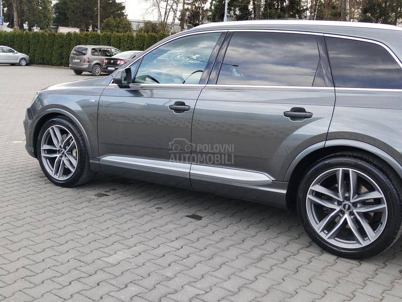 Audi Q7 3.0TDI S LINE 7 SED