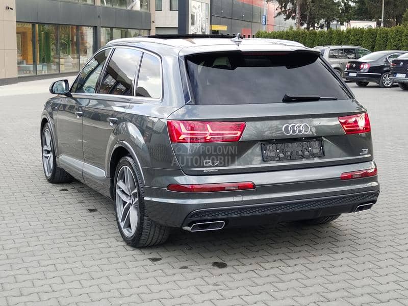 Audi Q7 3.0TDI S LINE 7 SED