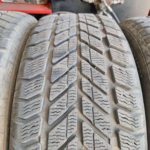 Starfire 195/60 R15 Zimska
