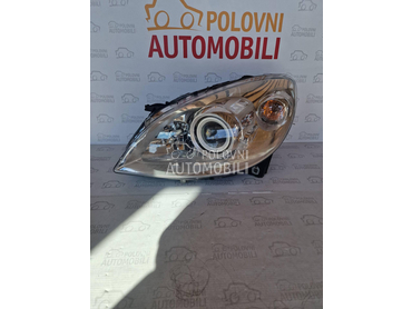 Levi xenon far W169 za Mercedes Benz B 150, B 160, B 170 ... od 2004. do 2012. god.