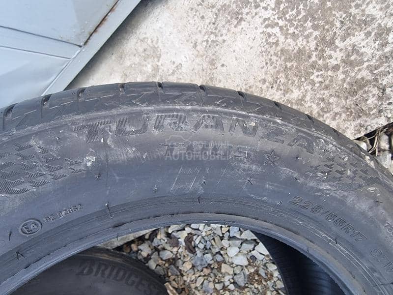 Bridgestone 225/55 R17 Letnja