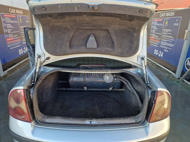 Volkswagen Passat B5.5 2.0