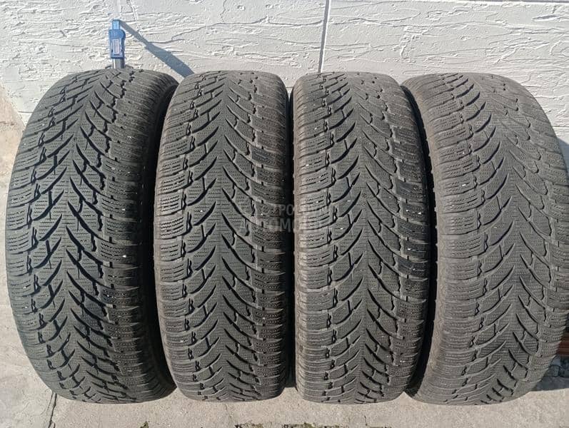 Nokian 215/65 R17 Zimska