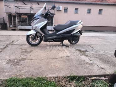 Suzuki Burgman 200